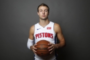 بسکتبال-دیترویت پیستونز-NBA Basketball-Detroit Pistons