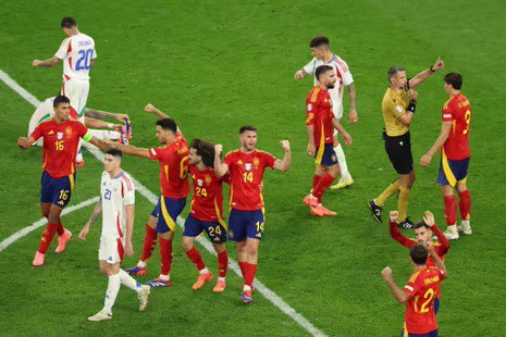 پیروزی اسپانیا مقابل فرانسه
