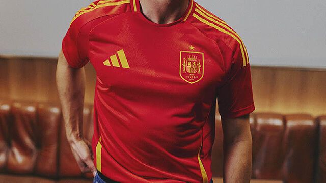 پیراهن اول اسپانیا در یورو ۲۰۲۴